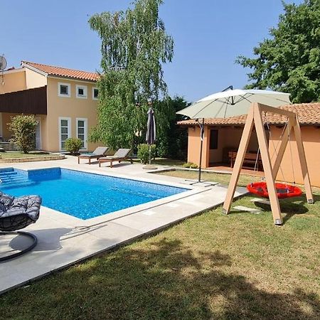 Sunny Garden Villa With Pool Loborika Bagian luar foto