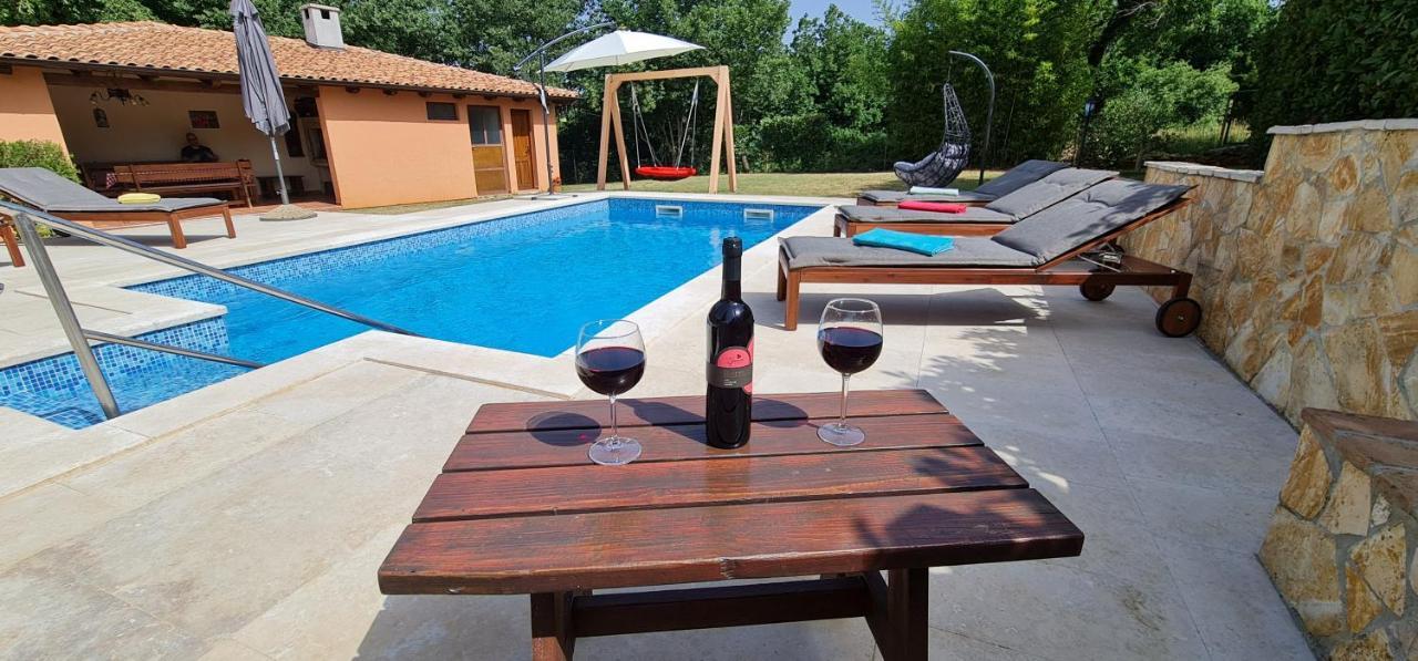Sunny Garden Villa With Pool Loborika Bagian luar foto