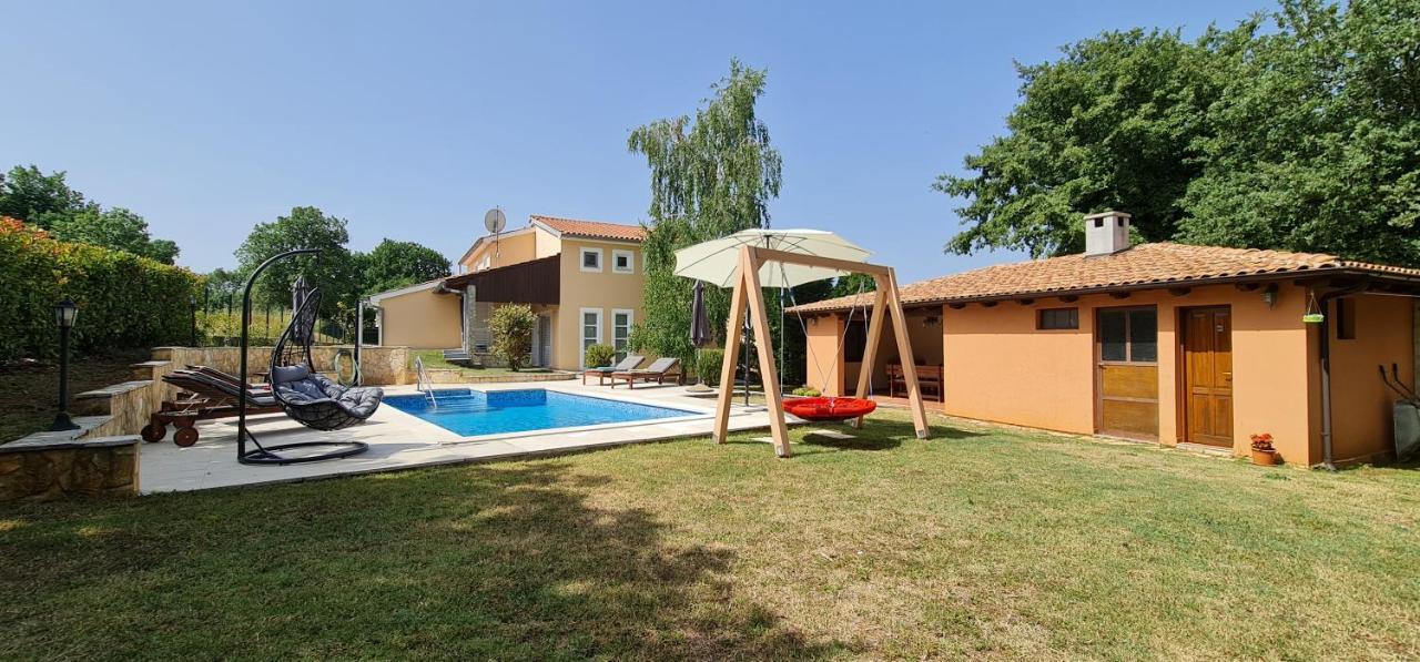 Sunny Garden Villa With Pool Loborika Bagian luar foto