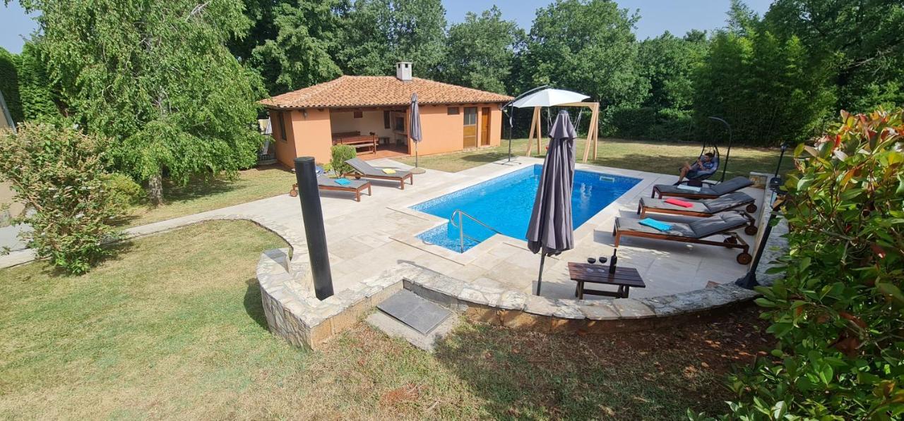 Sunny Garden Villa With Pool Loborika Bagian luar foto